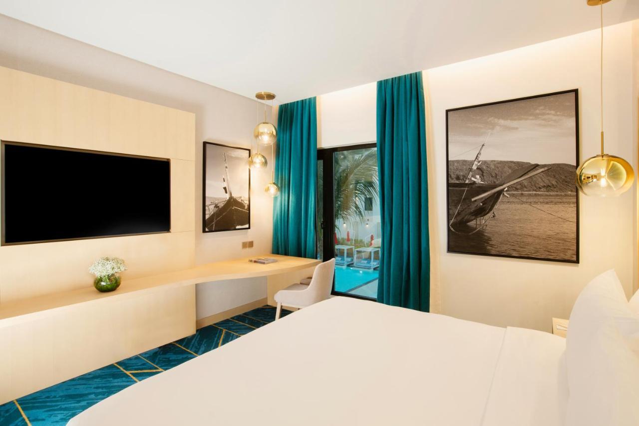 Apartment mit 3 Schlafzimmern und Poolblick
