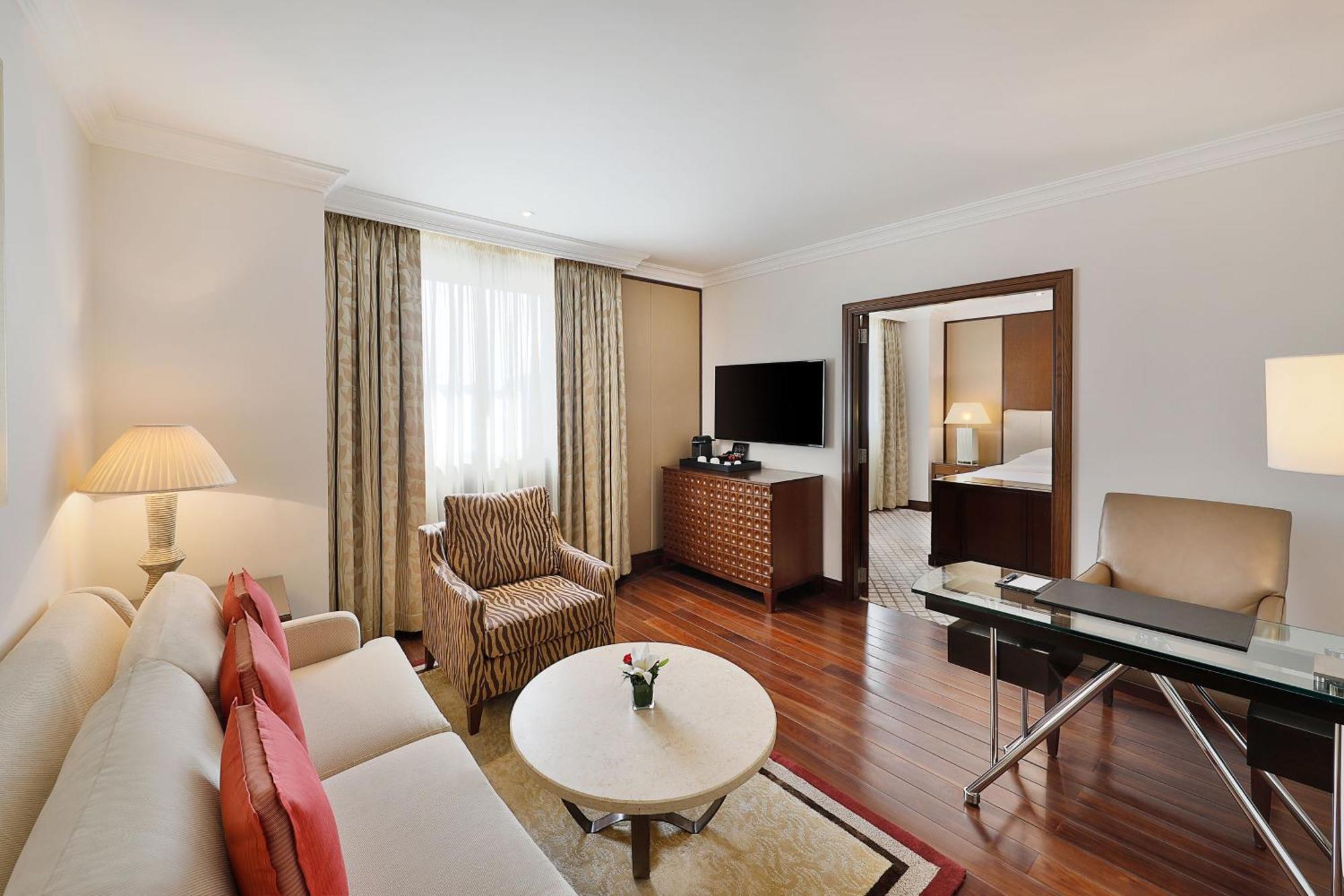 Junior Suite Club, 1 King Bed